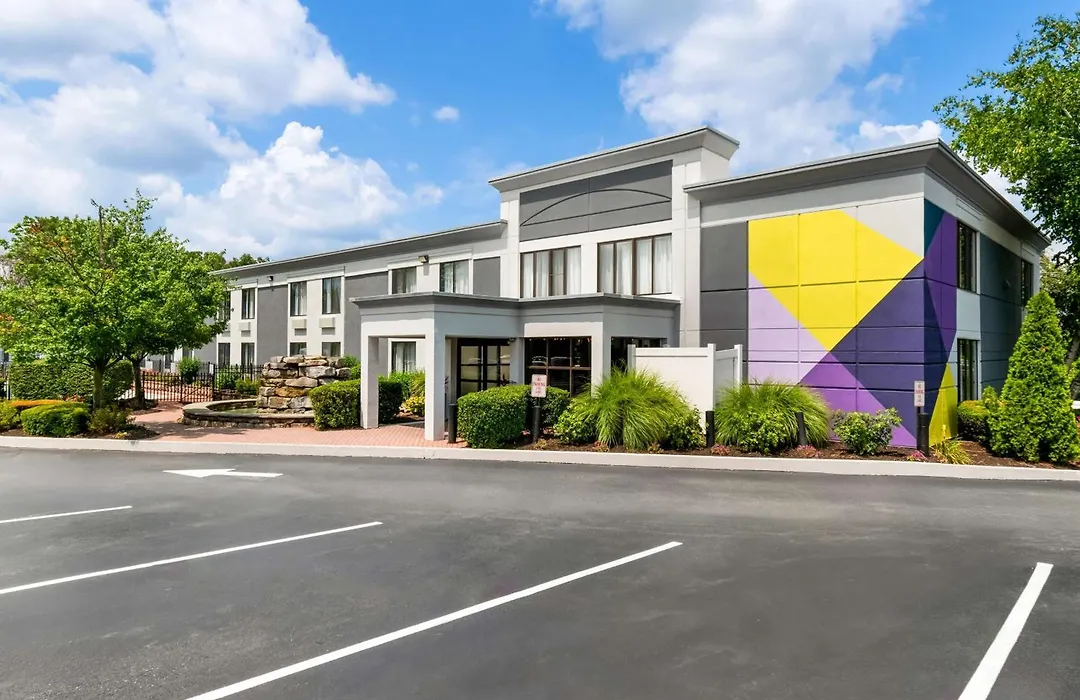 Spark By Hilton Hummelstown Hershey-1